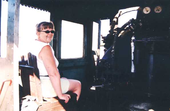 Fireman Susie.JPG (19304 bytes)