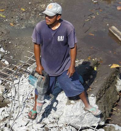 jackhammer operator - note PPE.JPG